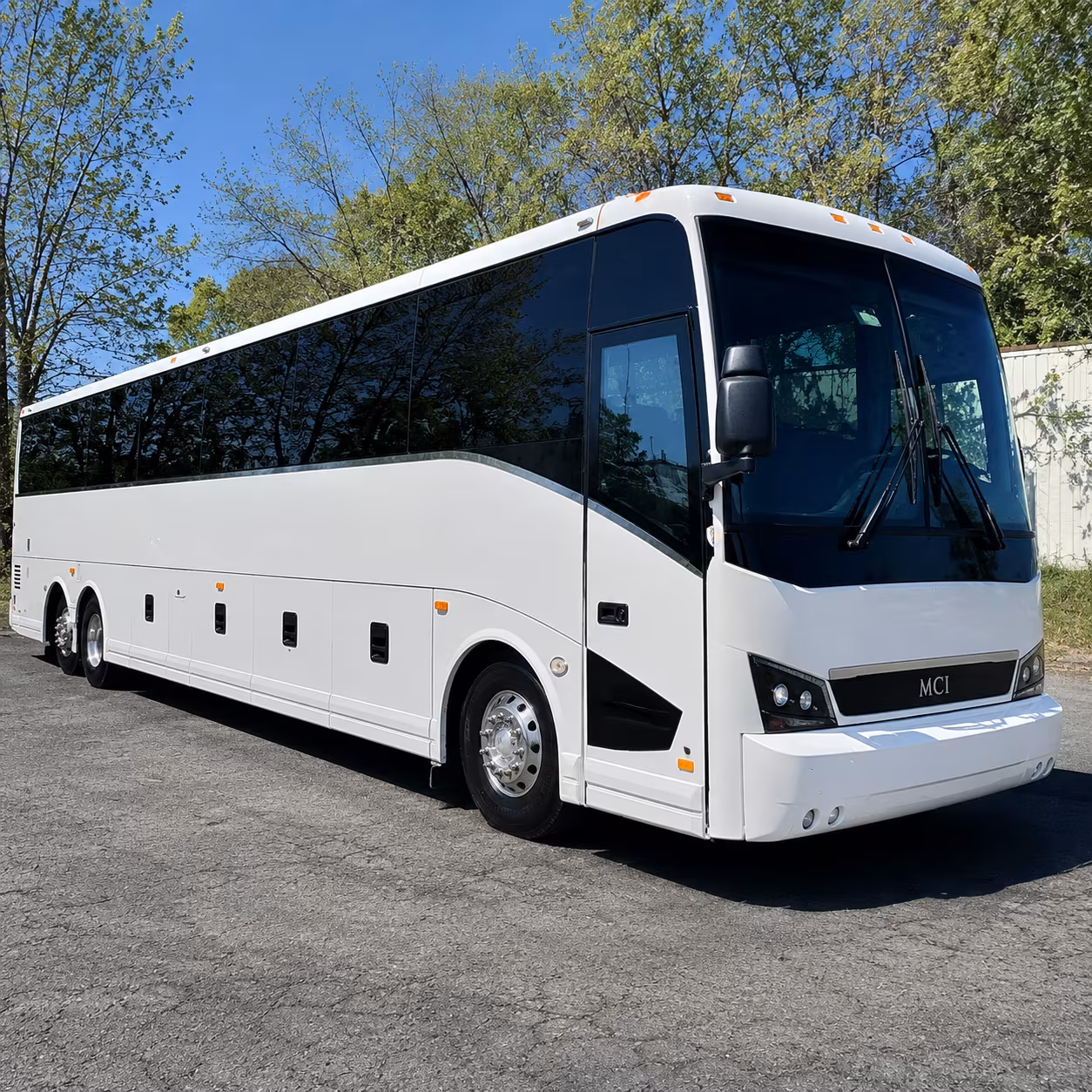 charter buses to talking stick resort amphitheatre shows and summer concert season